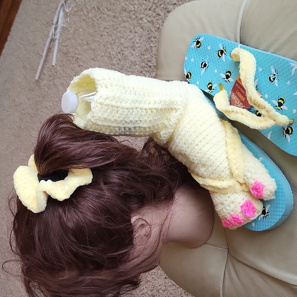 2 piece bundle, Flip flop shoe, scrunchie, handcrafted crochet,yellow blue white - Picture 1 of 11